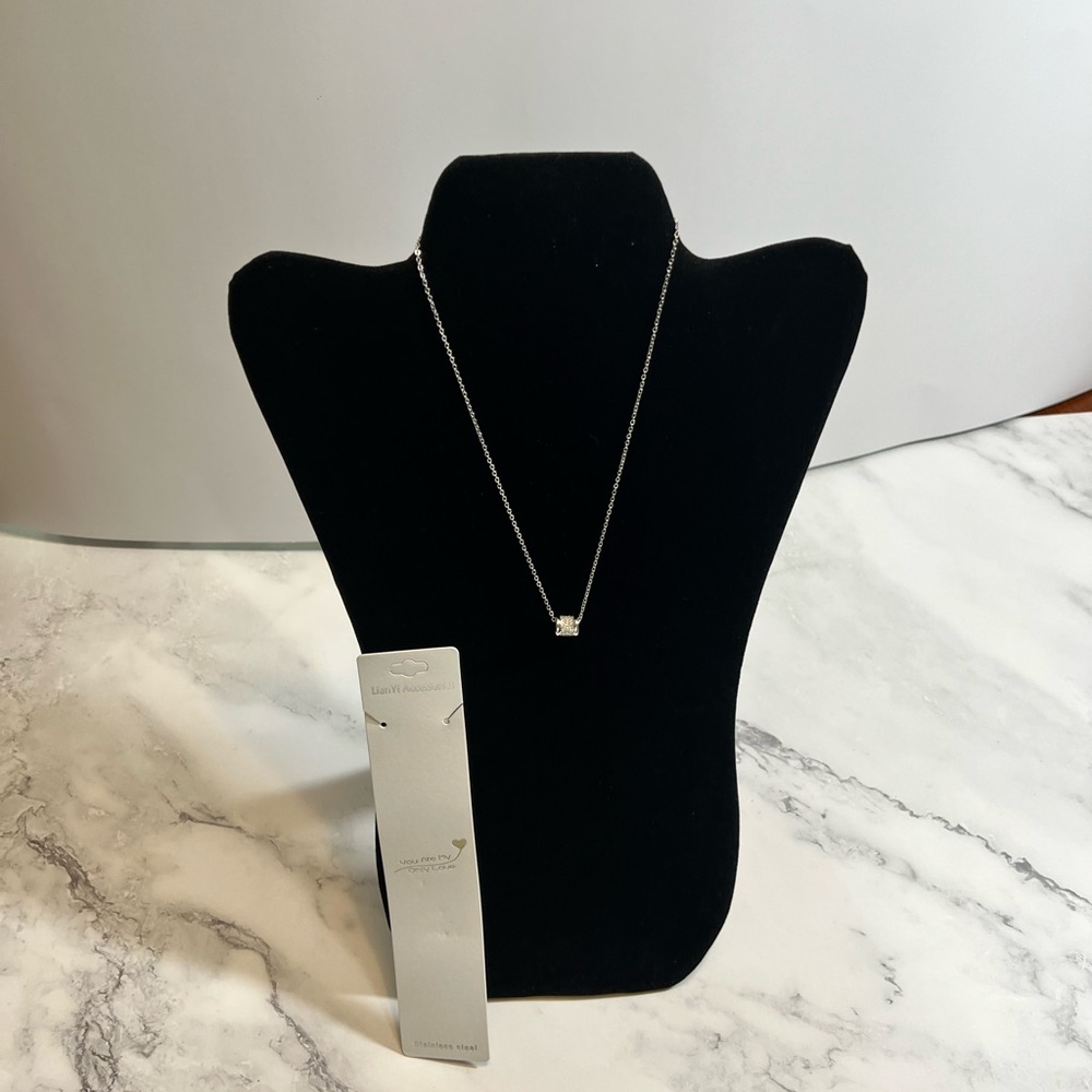 Lian Yi Stainless Steel‎ Barrel Necklace W/ Crystals NEW